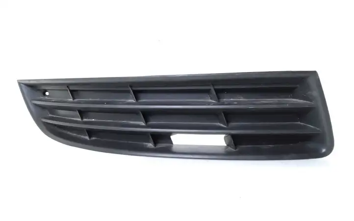 Volkswagen PASSAT B6 (2005 - 2010) 3C0853666 Решетка противотуманной фары — фото 1
