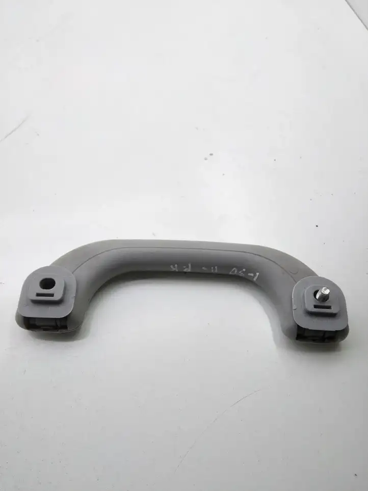 Hyundai i30 (2007 - 2012) 853401M050 Потолочная ручка передняя — фото 3