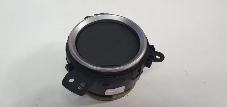 Toyota Auris E180 (2012 - 2018) Боковой воздушный дефлектор — фото 1