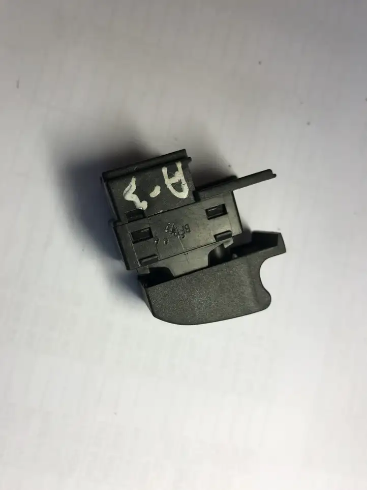 Audi A3/S3 8L (1996 - 2000) 8L0959855A Кнопка стеклоподъемников — фото 5