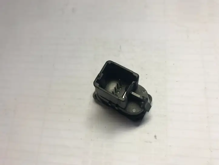 Ford Focus C-MAX (2003 - 2010) 3M5T14529AA Кнопка стеклоподъемников — фото 3