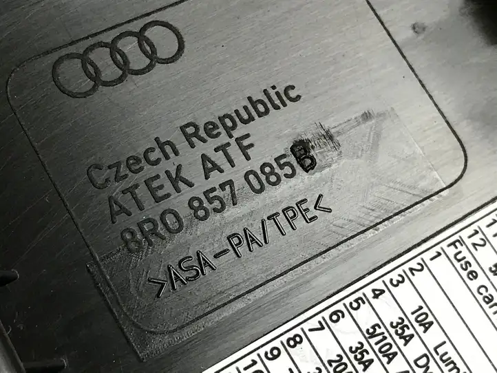 Audi Q5 SQ5 (2008 - 2012) 8R0857085B Боковая отделка панели приборов — фото 3