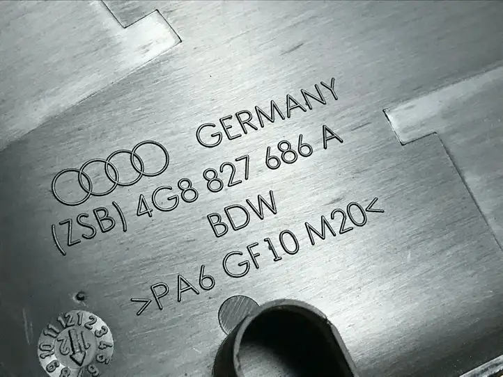 Audi A7 S7 4G (2010 - 2014) 4G8827686A Прочая отделка багажника — фото 3