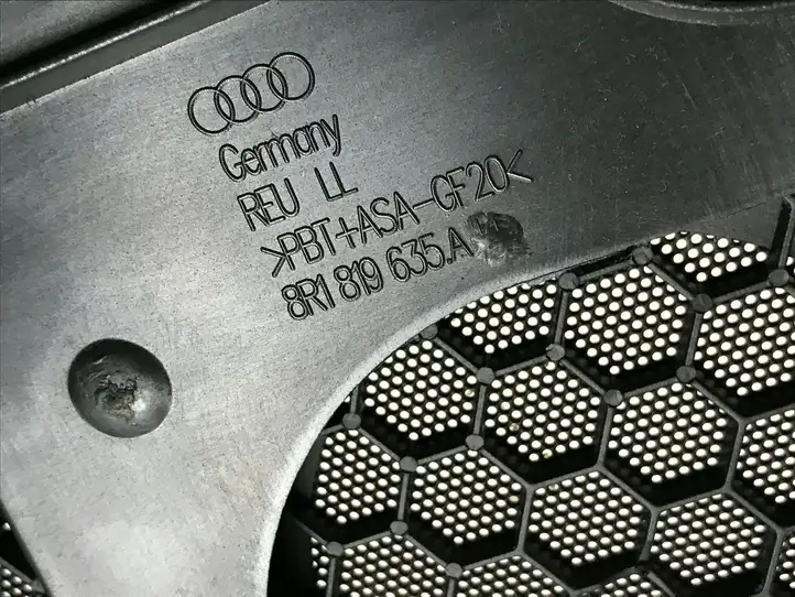 Audi Q5 SQ5 (2012 - 2017) 8R1819635A Накладка центрального динамика — фото 3