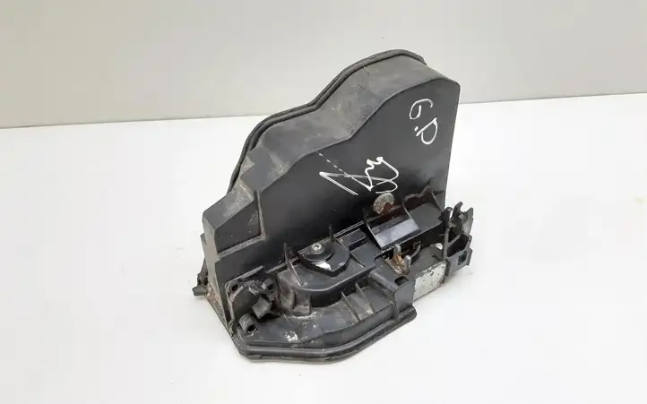 BMW 5 E60 E61 (2004 - 2010) 7167070 Замок задней двери — фото 2