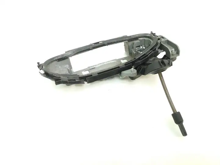 Audi A4 S4 B7 8E 8H (2004 - 2009) 8E1837885A Крепление наружной ручки передней двери — фото 1
