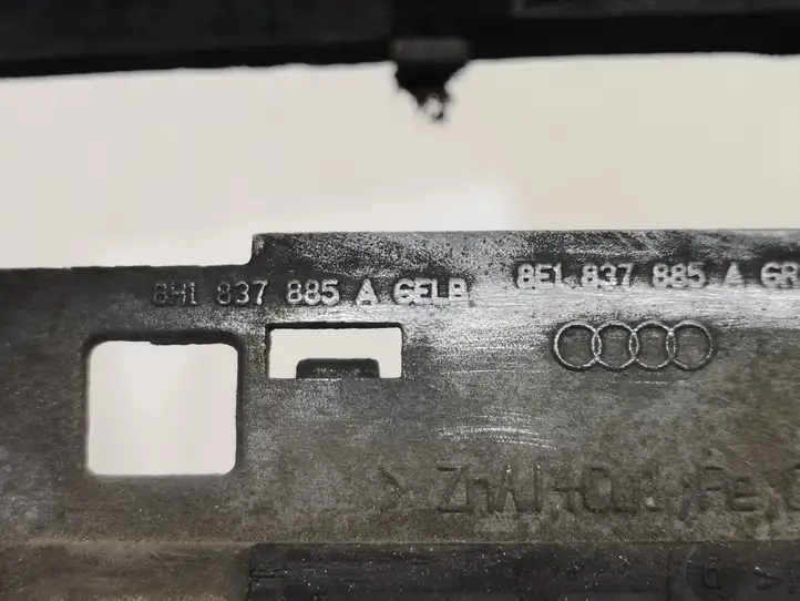 Audi A4 S4 B7 8E 8H (2004 - 2009) 8E1837885A Крепление наружной ручки передней двери — фото 2