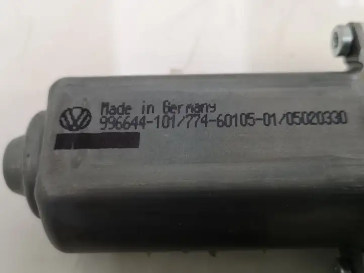 Skoda Octavia Mk2 (1Z) (2004 - 2013) 5K0959704A Стеклоподъемник задней двери — фото 6