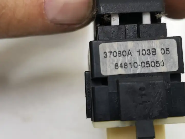 Toyota Avensis T250 (2003 - 2006) 8481005050 Блок кнопок стеклоподъемников — фото 3