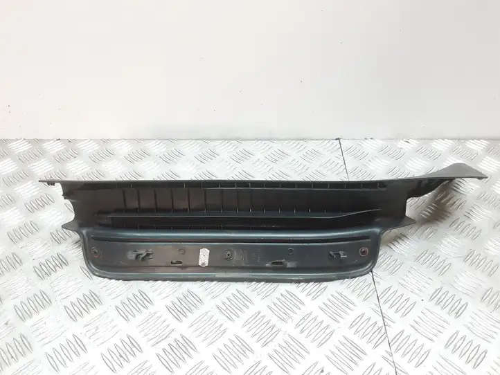 Toyota Avensis T250 (2003 - 2006) 6791705040 Внутренняя отделка заднего порога — фото 2