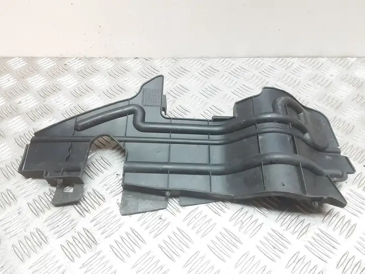 Toyota Avensis T250 (2003 - 2006) 5329305040 Дефлектор воздуха — фото 1