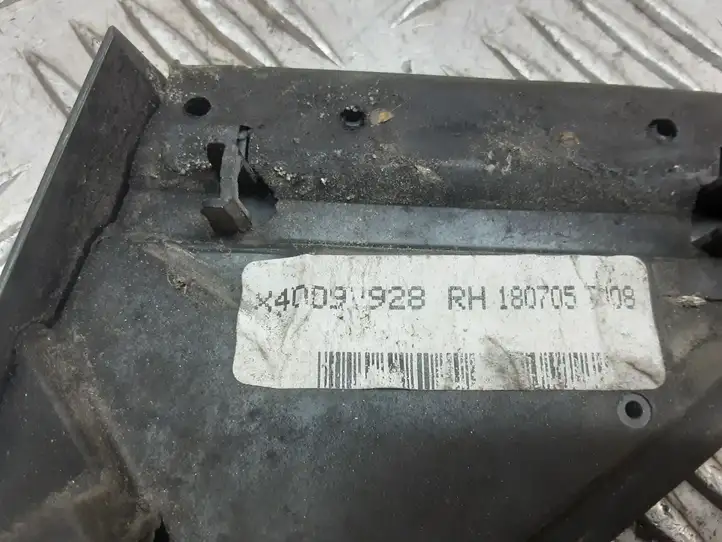Toyota Avensis T250 (2003 - 2006) X4009928 Молдинг крыла — фото 3