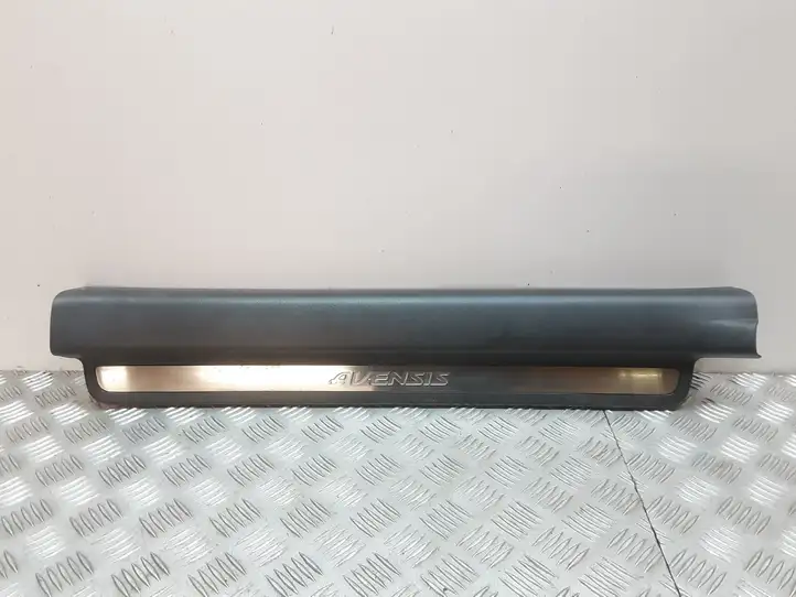 Toyota Avensis T250 (2003 - 2006) 6791405040 Внутренняя отделка переднего порога — фото 1