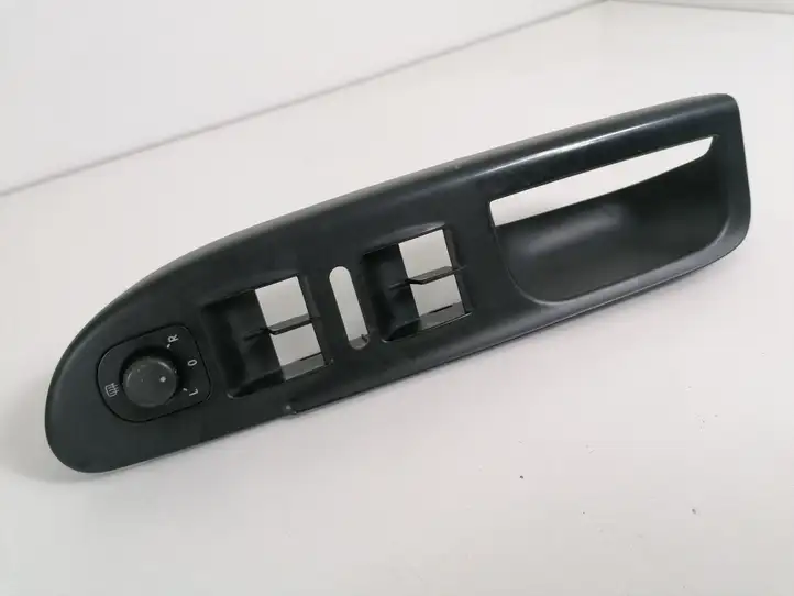 Volkswagen PASSAT B6 (2005 - 2010) 1K0959565H Накладка кнопки стеклоподъемника — фото 1