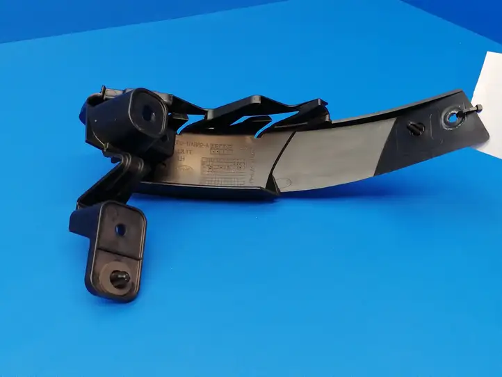 Land Rover Evoque II (2018 - ) K8D217A882A Кронштейн заднего бампера — фото 7
