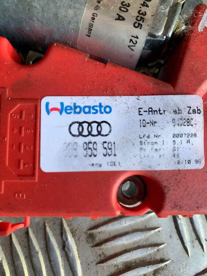 Audi A3/S3 8L (2000 - 2003) 8D9959591 Мотор привода люка — фото 5