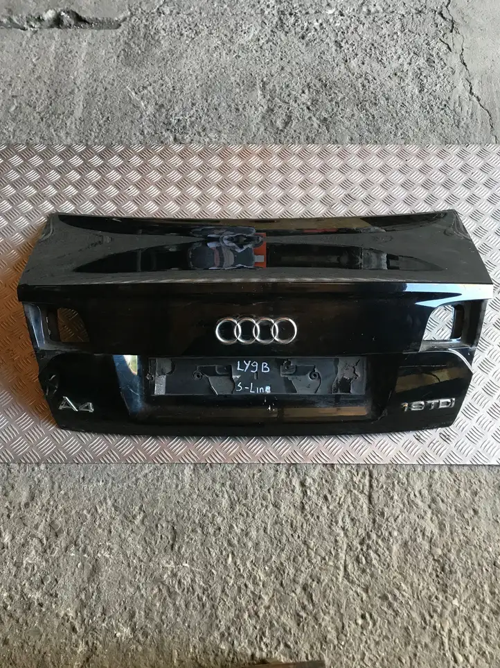 Audi A4 S4 B7 8E 8H (2004 - 2009) 8E5827755C Крышка багажника — фото 1