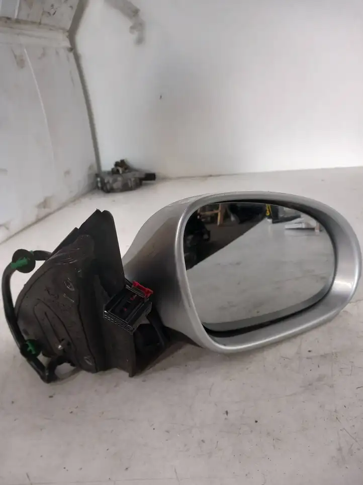 Volkswagen PASSAT B6 (2005 - 2010) Боковое зеркало с электроприводом — фото 1