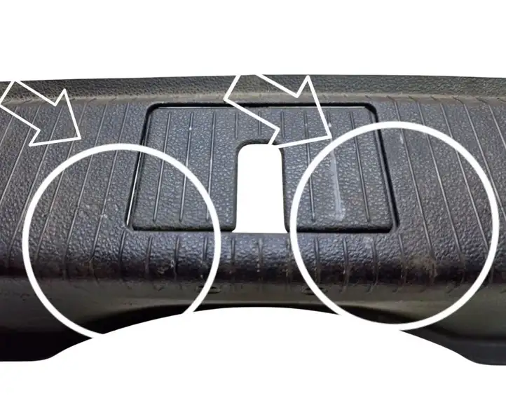 Opel Astra J (2009 - 2012) 13261723 Отделка порога багажника — фото 7