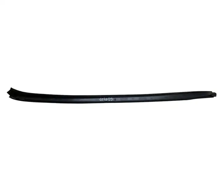 Opel Astra J (2009 - 2012) 13280302 Накладка стоек лобового стекла — фото 2