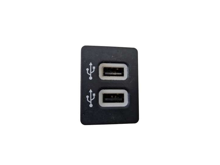 HC3T14F014 Ford Edge II USB jungtis