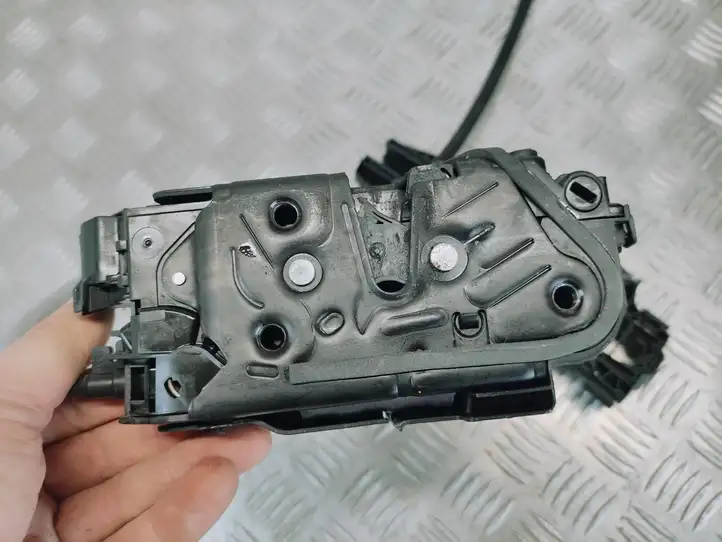 Seat Ibiza V (KJ) (2017 - ) a6e5ta839016e Замок задней двери — фото 6