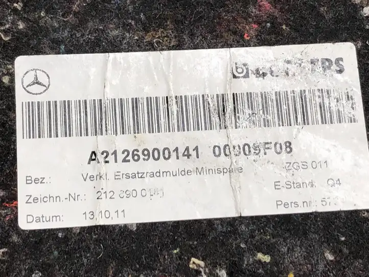 Mercedes-Benz E W212 (2009 - 2016) A2126900141 Коврик багажника — фото 2