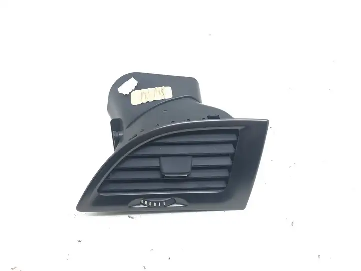 Renault Megane III (2009 - 2016) 687602214R Боковой воздушный дефлектор — фото 1