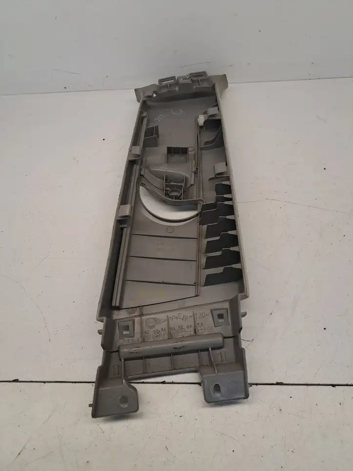 Toyota Prius (XW20) (2003 - 2009) 7302433010 Верхняя обшивка стойки B — фото 4