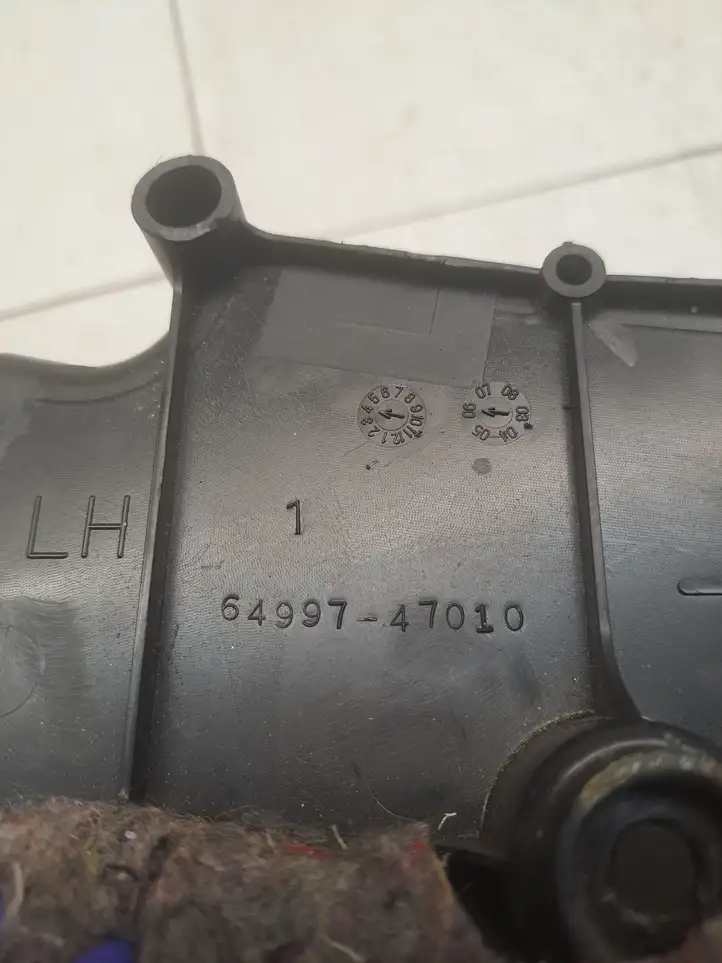 Toyota Prius (XW20) (2003 - 2009) 6499747010 Ящик для хранения в багажнике — фото 3
