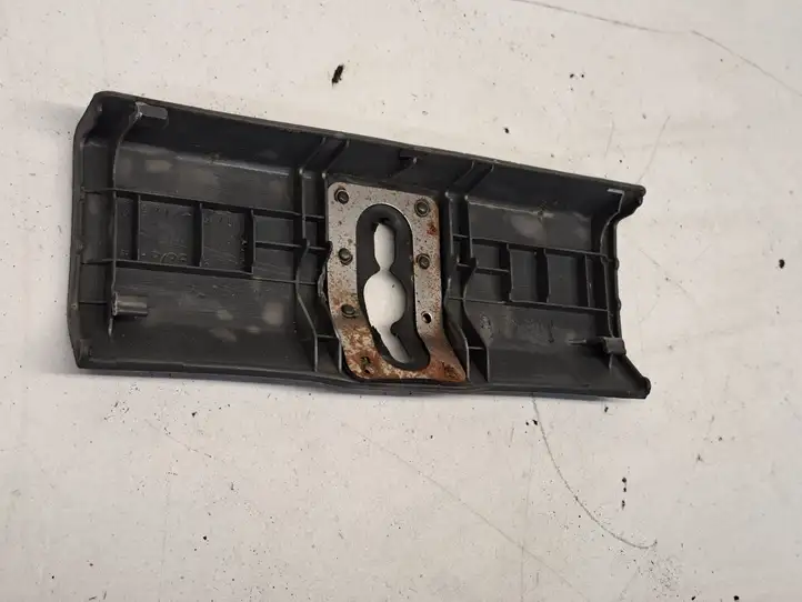 Toyota Prius (XW20) (2003 - 2009) 6471847010 Прочая отделка багажника — фото 6