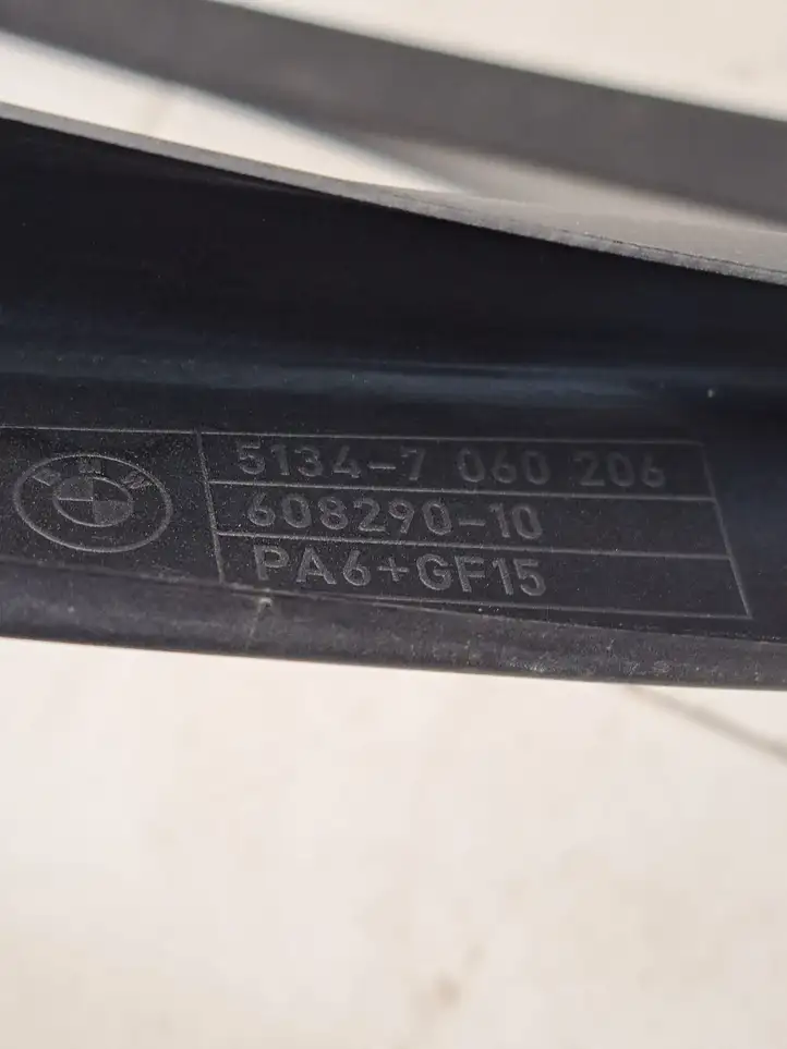 BMW 3 E90 E91 (2005 - 2012) 51347060206 Прочая отделка передней двери — фото 2