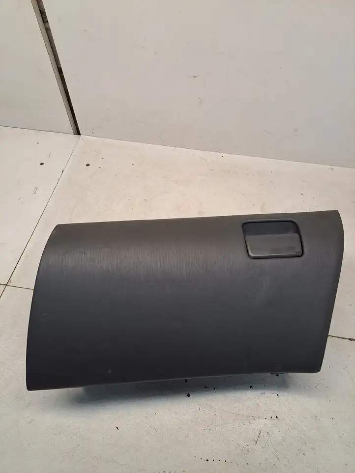 Toyota Prius+ (ZVW40) (2011 - 2018) 55440470205543747020 Бардачок в сборе — фото 1