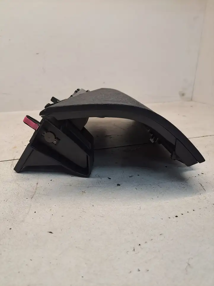 Toyota Prius (XW20) (2003 - 2009) 5553147050 Крышка бардачка — фото 3