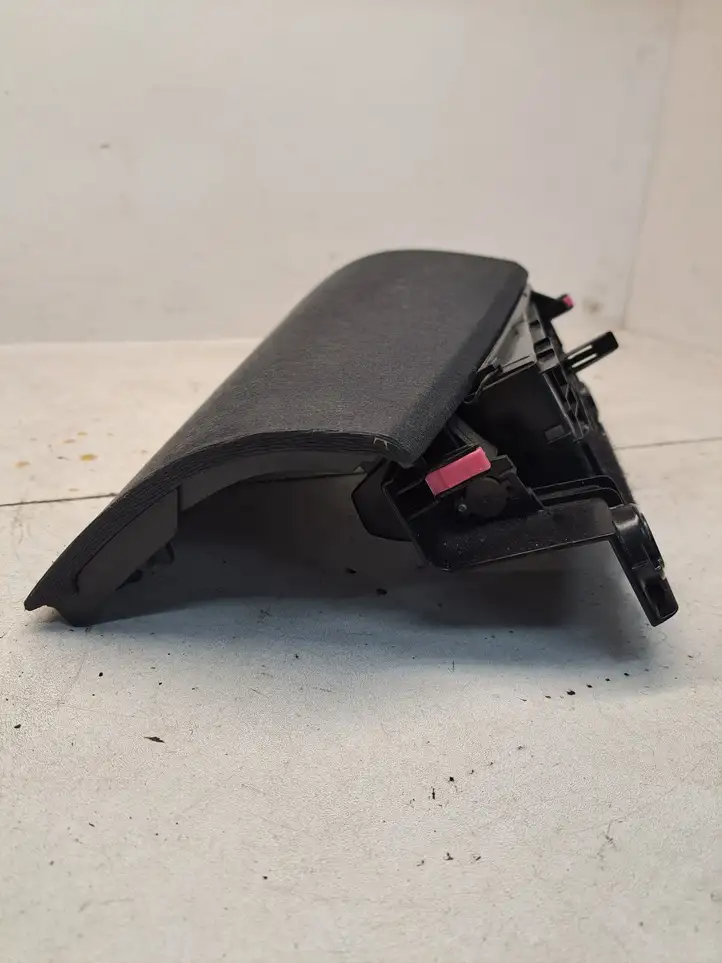 Toyota Prius (XW20) (2003 - 2009) 5553147050 Крышка бардачка — фото 5