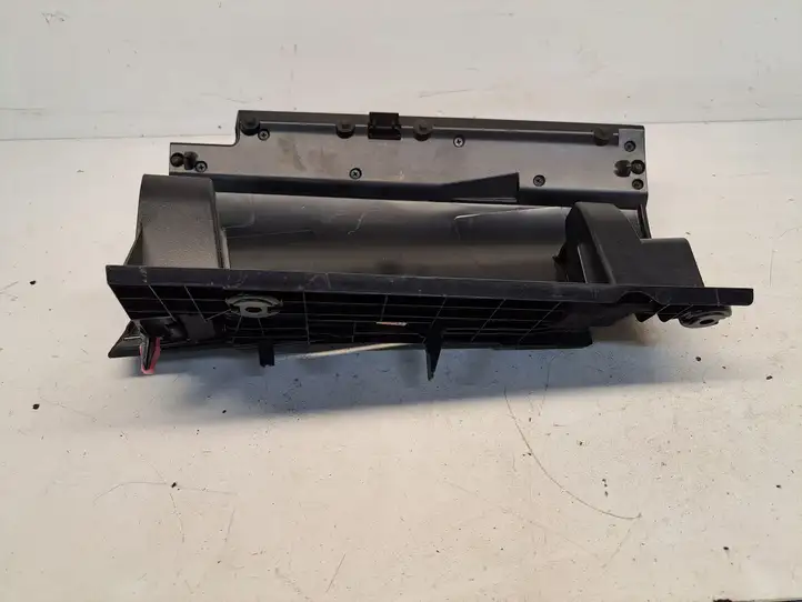 Toyota Prius (XW20) (2003 - 2009) 5553147050 Крышка бардачка — фото 4