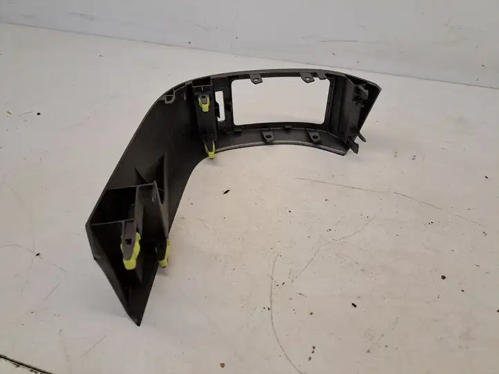 Toyota Prius (XW30) (2009 - 2015) 5565047040 Декоративная планка — фото 4