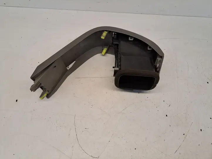 Toyota Prius (NHW20) (2003 - 2009) 5506147010 Боковой воздушный дефлектор — фото 3