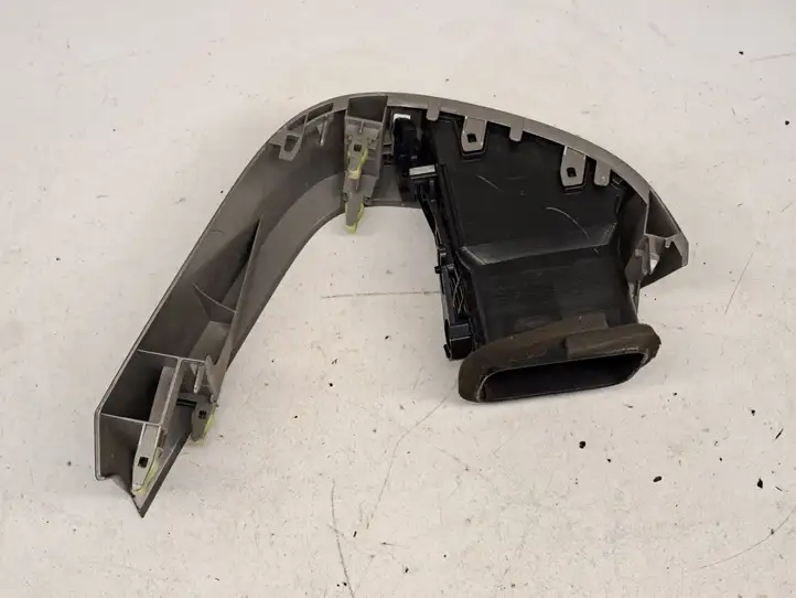 Toyota Prius (XW20) (2003 - 2009) 5565047060 Боковой воздушный дефлектор — фото 6