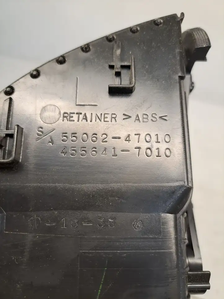 Toyota Prius (NHW20) (2003 - 2009) 5506247010 Боковой воздушный дефлектор — фото 6