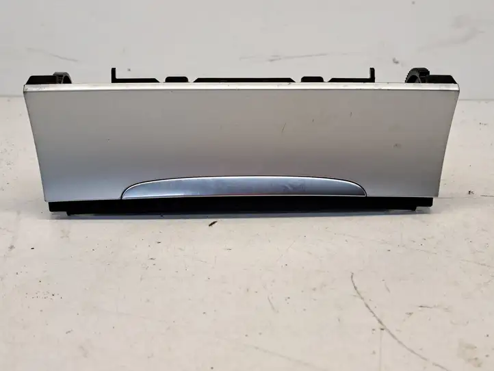 Volkswagen PASSAT B6 (2005 - 2010) 3C08632843C0857961318220100 Передняя пепельница — фото 1