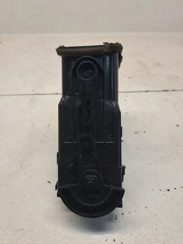 Toyota Prius (XW20) (2003 - 2009) 5506347010 Боковой воздушный дефлектор — фото 3