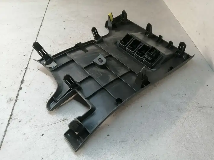 Toyota Prius+ (ZVW40) (2011 - 2018) 5548047050 Нижняя отделка панели приборов — фото 5