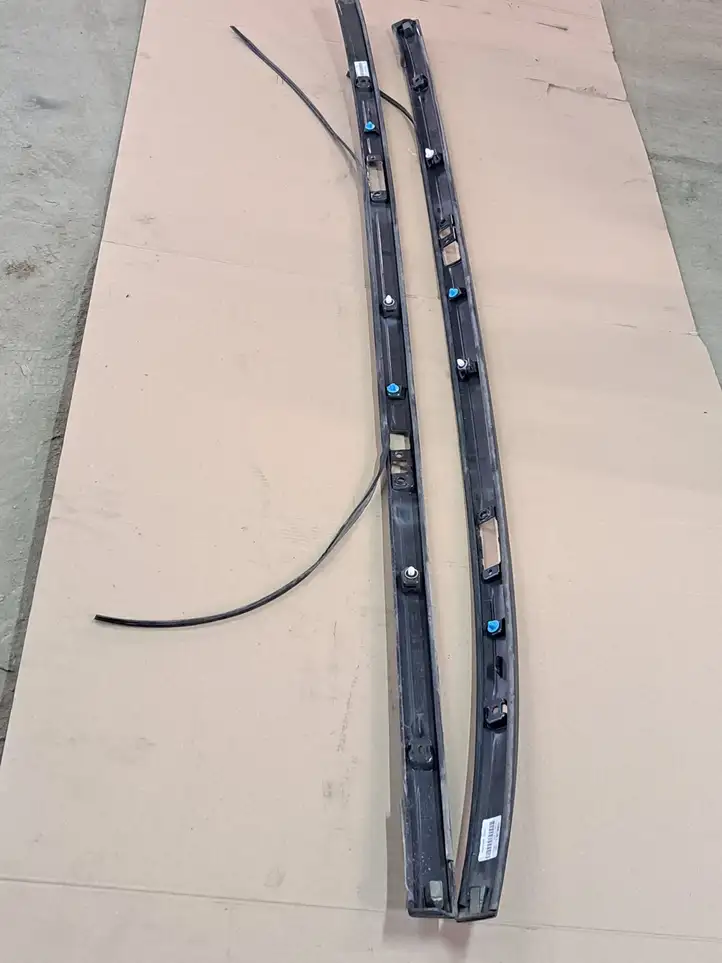 Toyota Avensis T270 (2015 - 2018) 7555105030 Молдинг крыши — фото 1