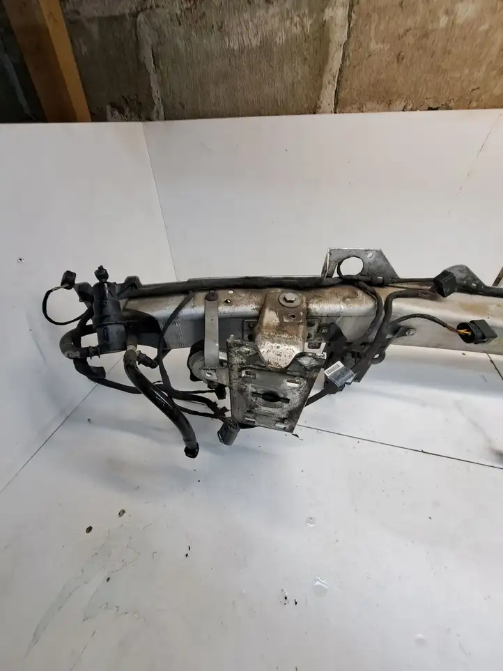 BMW 5 E60 E61 (2004 - 2010) 13232811GE Комплект передней части — фото 5