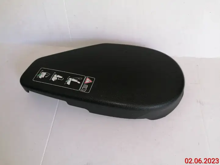 Mercedes-Benz R W251 (2005 - 2013) A2519242237 Отделка нижней направляющей раздвижной двери — фото 4