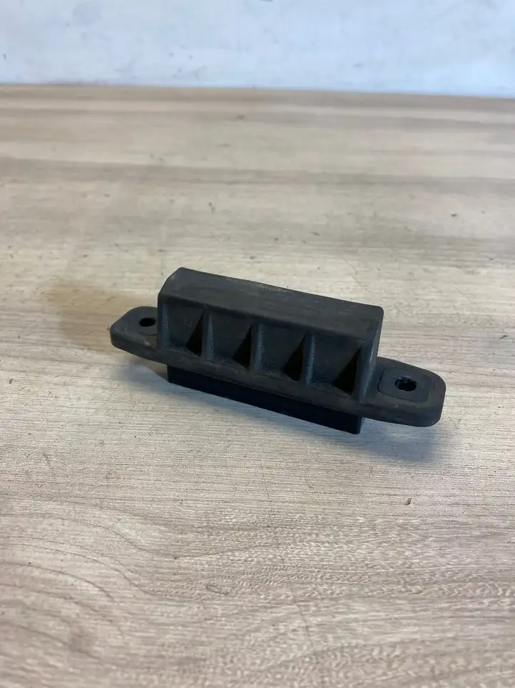 Toyota Avensis T270 (2009 - 2012) 9655w97 Кнопка открытия задней двери — фото 3