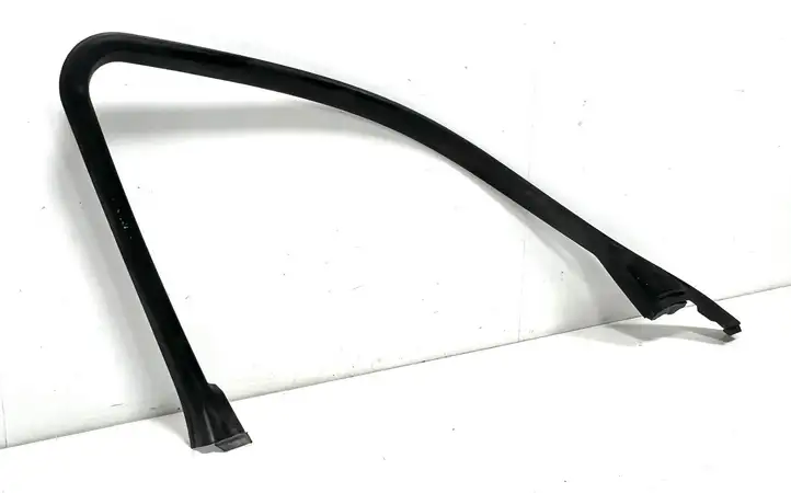 BMW 5 E60 E61 (2004 - 2010) 5135703362912 Рамка стекла передней двери — фото 2