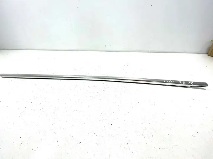 BMW 5 F10 F11 (2009 - 2016) Накладка стекла задней двери — фото 1