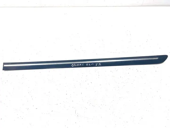 Toyota Camry (2001 - 2006) 75742AA060 Молдинги задней двери — фото 1